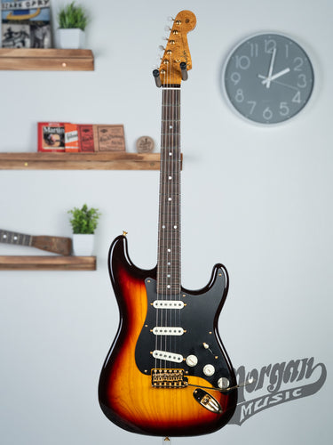 (Mint) Fender Custom Shop American Custom Stratocaster- NOS- 3 color Sunburst
