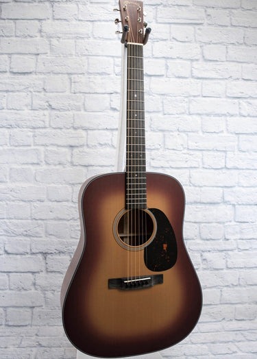 Martin D-18 - Satin Amberburst
