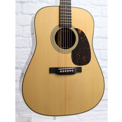 MARTIN D-28 MODERN DELUXE