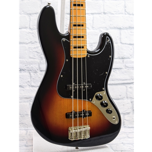 SQUIER CLASSIC VIBE '70S JAZZ BASS - SUNBURST SUNBURST, NO CASE