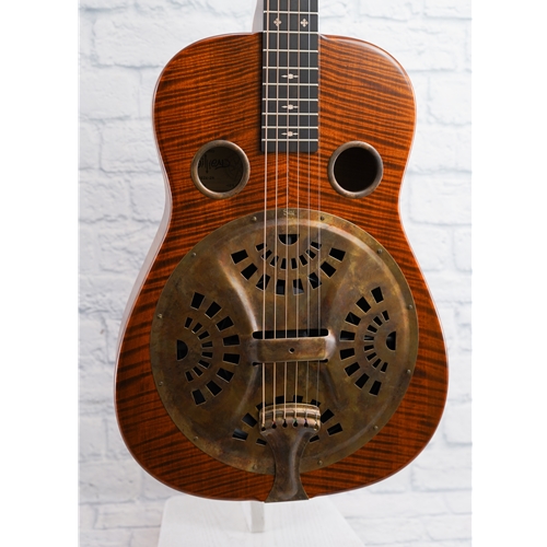BEARD TRAILHEAD CURLY MAPLE E MODEL SQUARE NECK RESONATOR - TOBACCO SUNBURST
