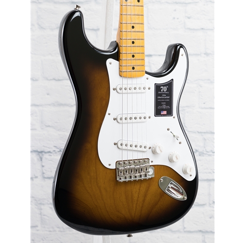 FENDER 70TH ANNIVERSARY AMERICAN VINTAGE II 1954 STRATOCASTER