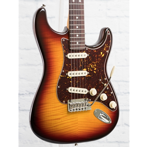 FENDER 70TH ANNIVERSARY AMERICAN PROFESSIONAL II STRATOCASTER - COMET BURST